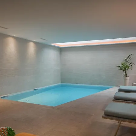 Design Noble With * Bale