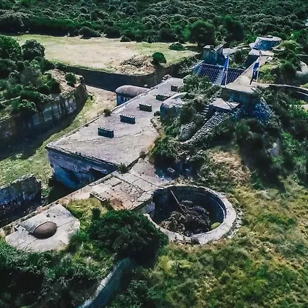 Design Noble With Villa Bale