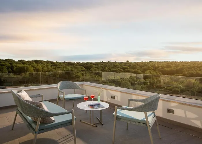 Design Noble With * 발