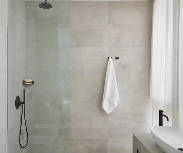 Design Noble With * Bale