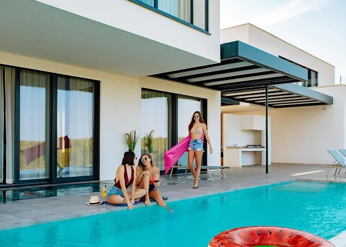 Villa Design Noble With *